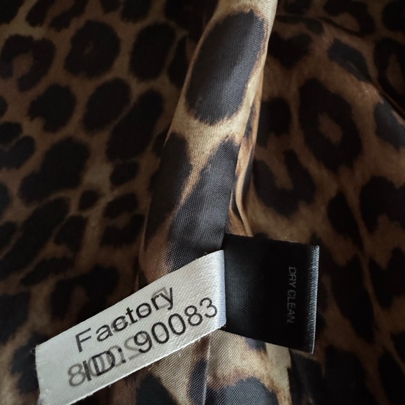 🛍️SALE🛍️Express Elegant ALine Shawl Collar Wool Blend Coat w/Animal Print Lining - Picture 8 of 8